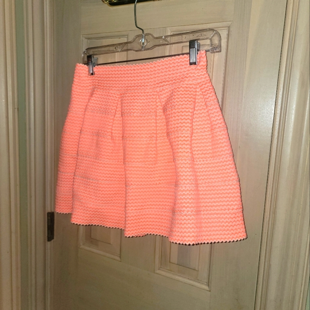 Misses sz M Blue Tique Neon Orange Rik Rak design Mini skirt